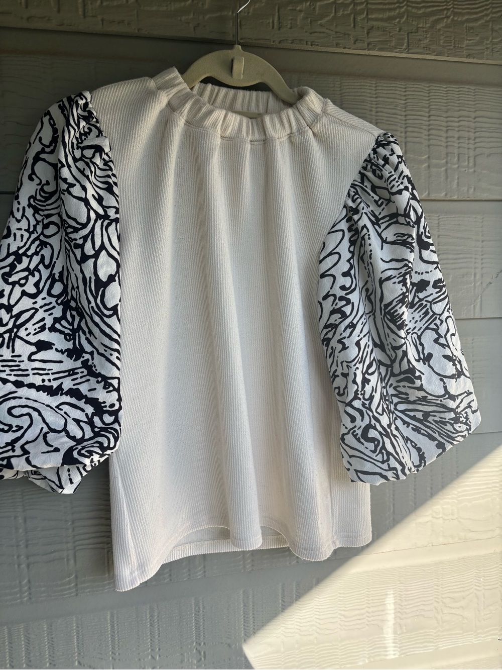 THML Women's White Puff-Sleeve Top with Black Print Sleeves
